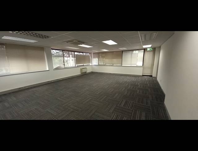366M² OFFICE TO LET IN WOODMEAD